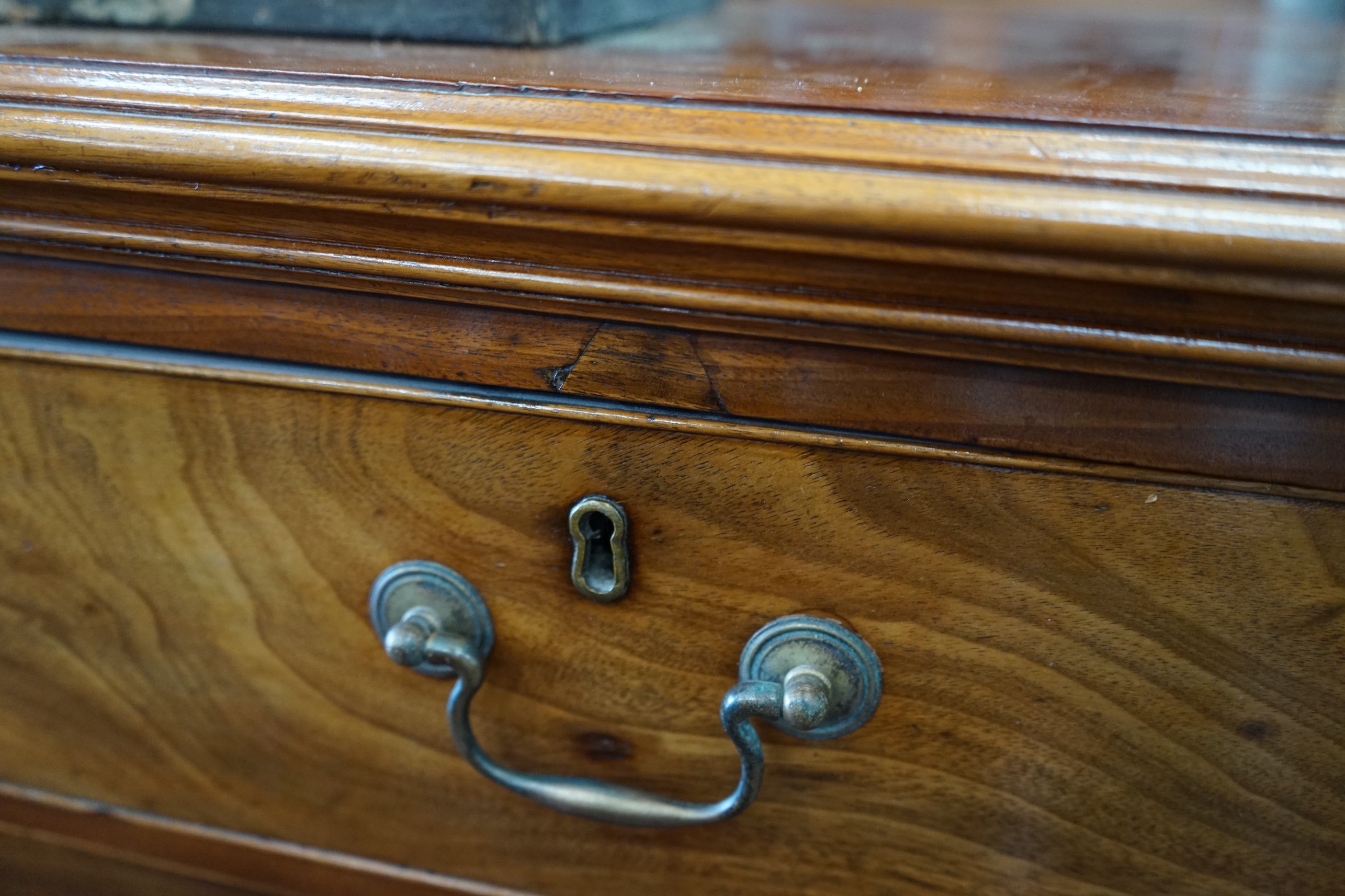 A George III mahogany chest of two short and three long drawers, width 118cm, depth 55cm, height 106cm